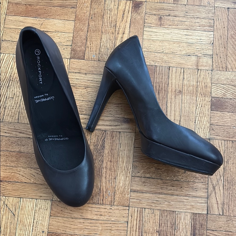 Rockport Brown Heels Classic Design - Picture 2 of 3